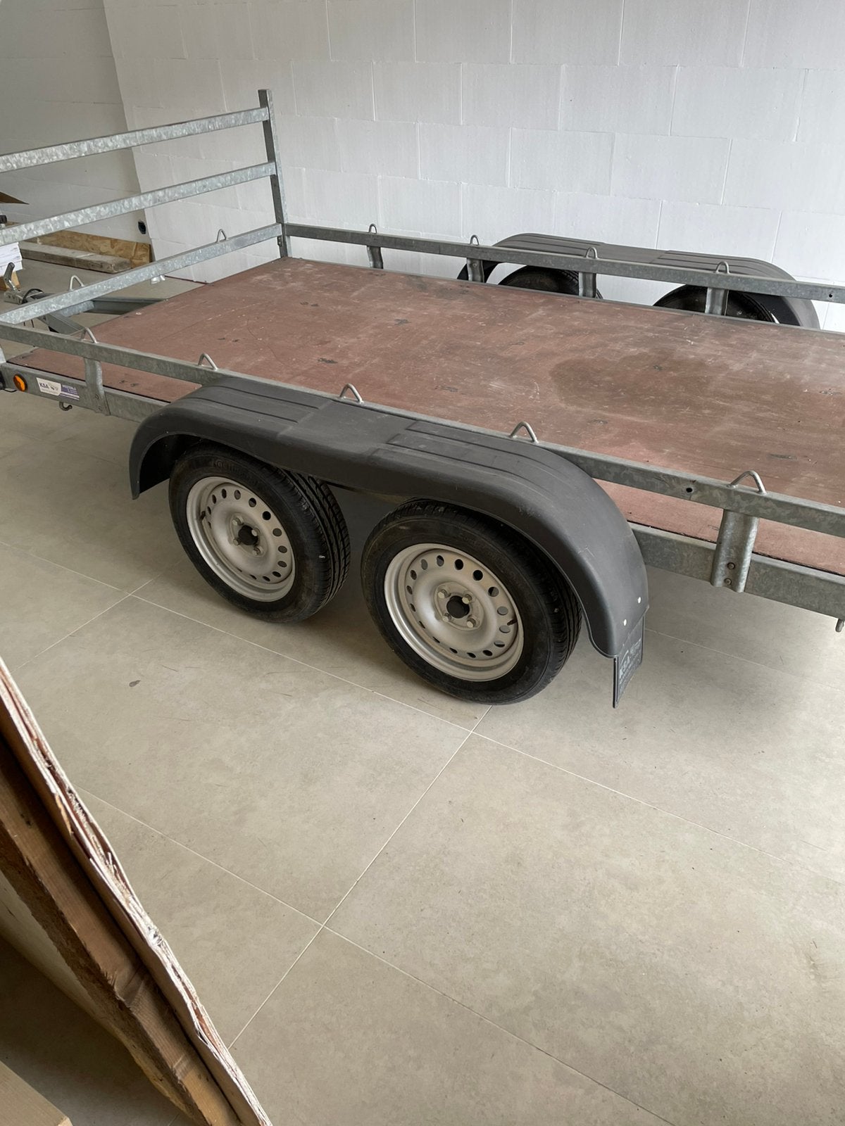 Aanhangwagen 300 op 150, Ophalen, Zo goed als nieuw