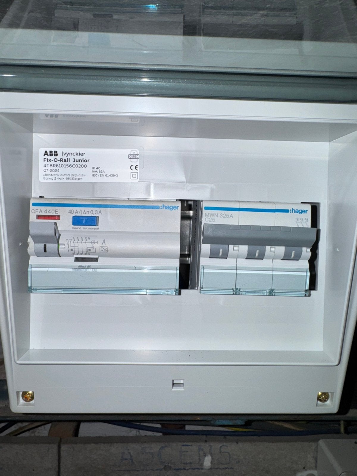 Électricien en dernier annee – Installation, rénovation, Enlèvement ou Envoi, Comme neuf, ABB, Tableau électrique