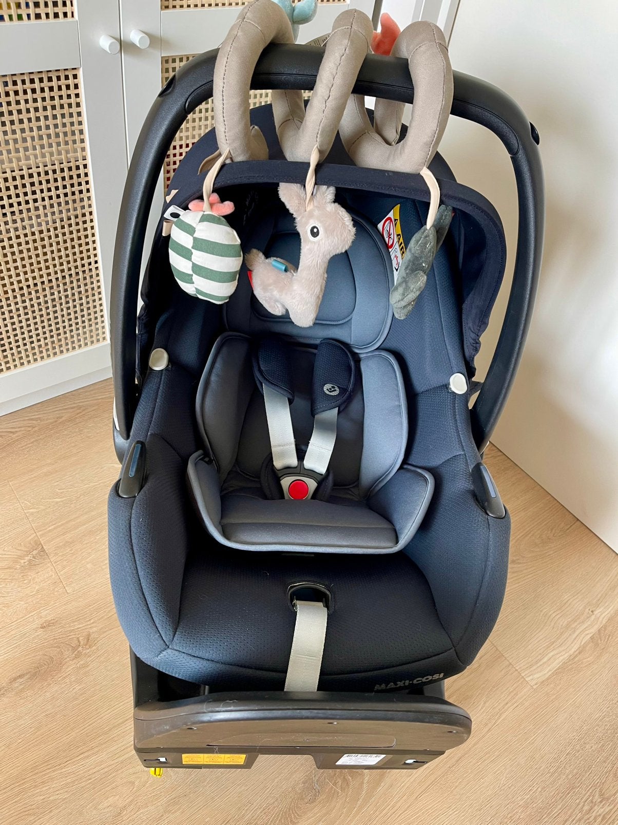 Maxi cosi pebble plus met base, Enlèvement, Comme neuf