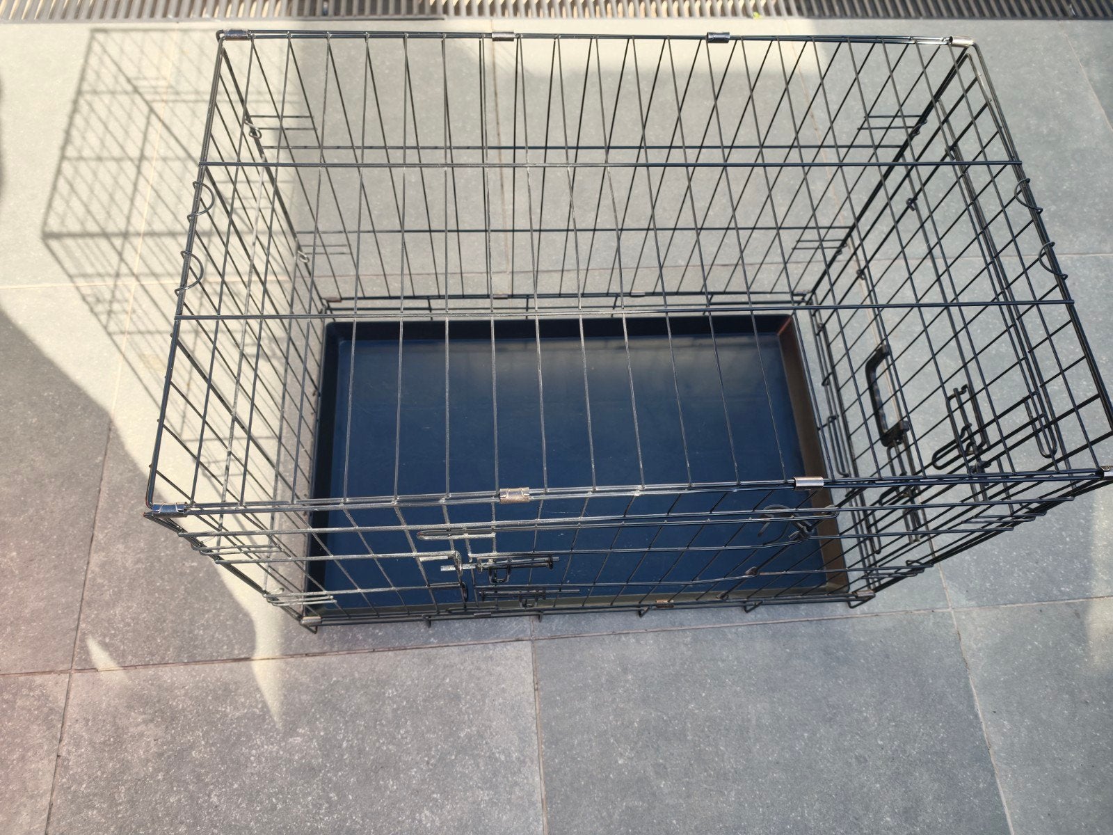Bench hond, Dieren en Toebehoren, Hondenhokken, Ophalen, Gebruikt, Minder dan 65 cm, Hondenhok