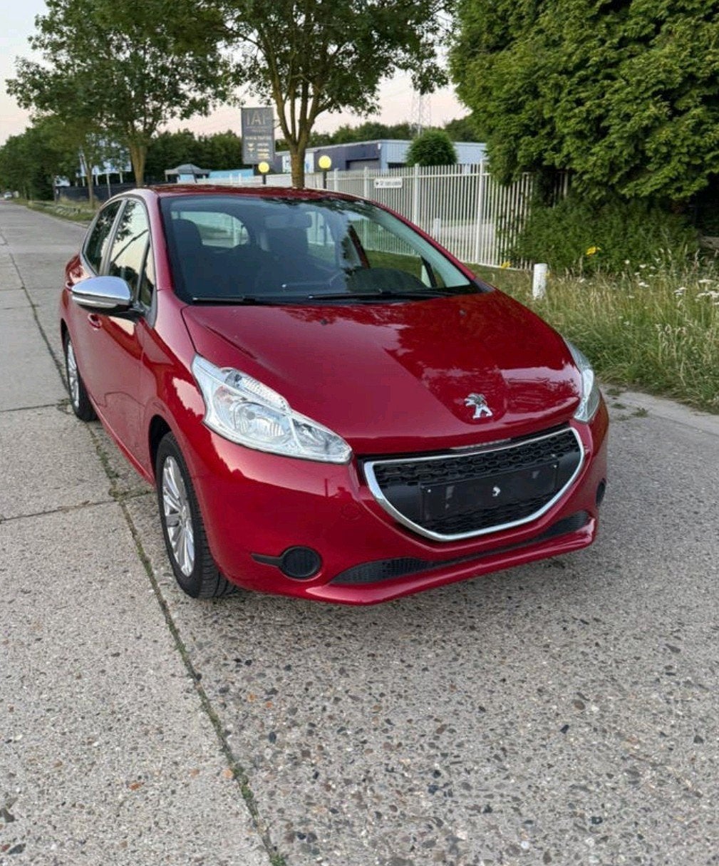 Peugeot 208 benzine, lage kilometerstand, in uitstekende sta, Auto's, Handgeschakeld, Particulier, Te koop, Benzine