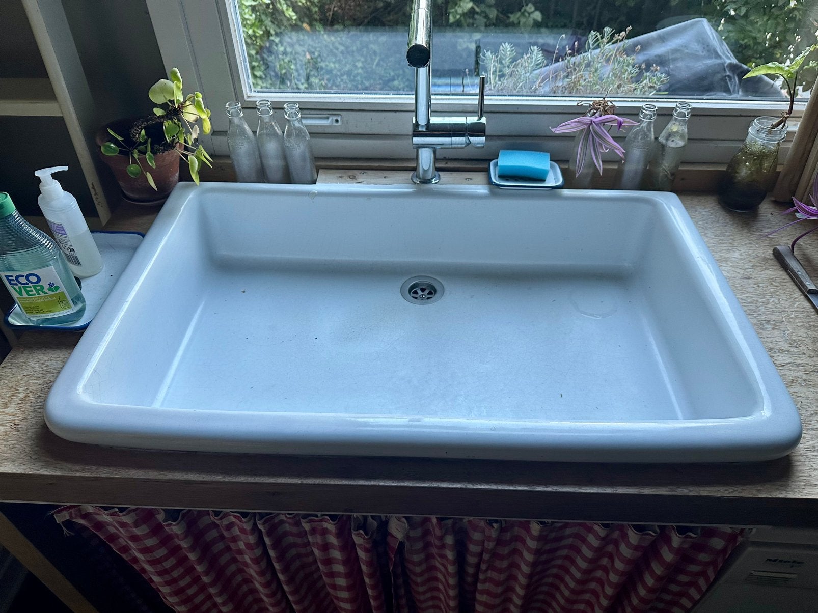 Witte keramische spoelbak / wasbak, Ophalen, Zo goed als nieuw