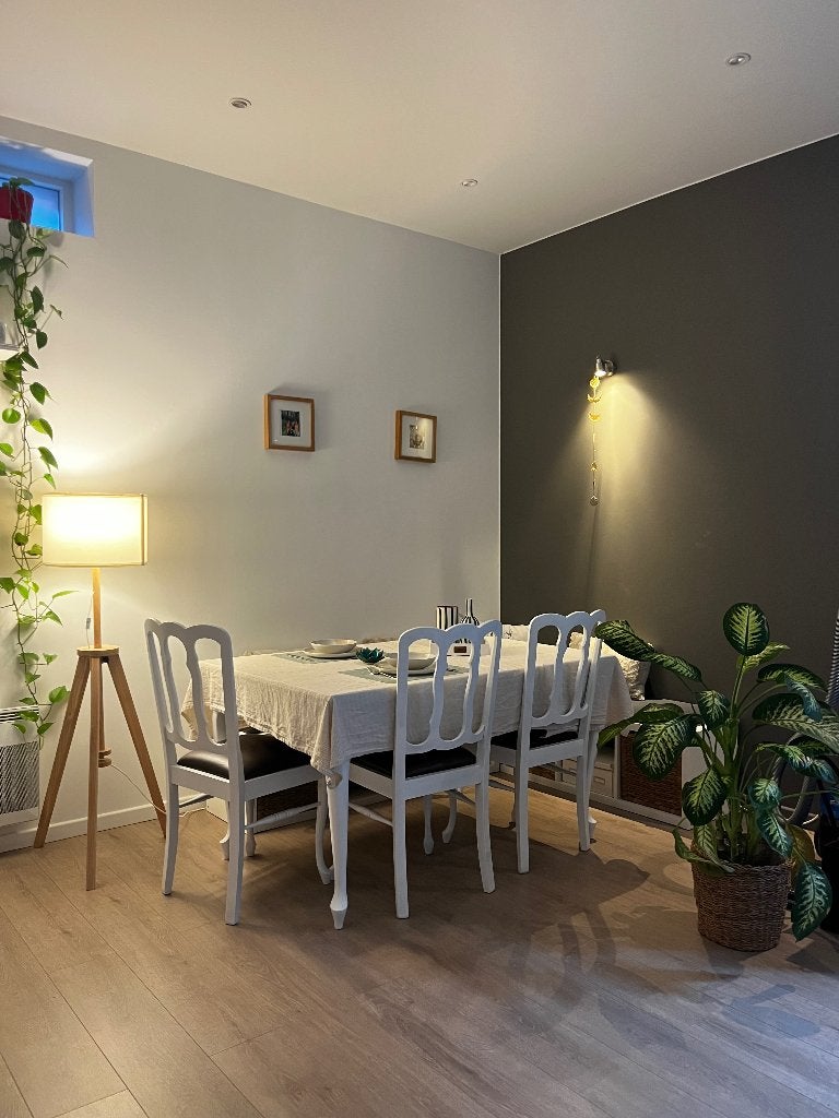 Table à manger avec 4 chaises, Cinq personnes ou plus, 150 à 200 cm, 50 à 100 cm, Enlèvement