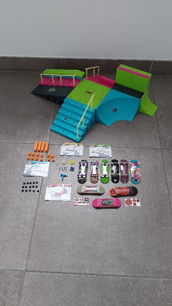 Tech Deck skatepark + vingerboards, Enlèvement, Comme neuf, Garçon ou Fille
