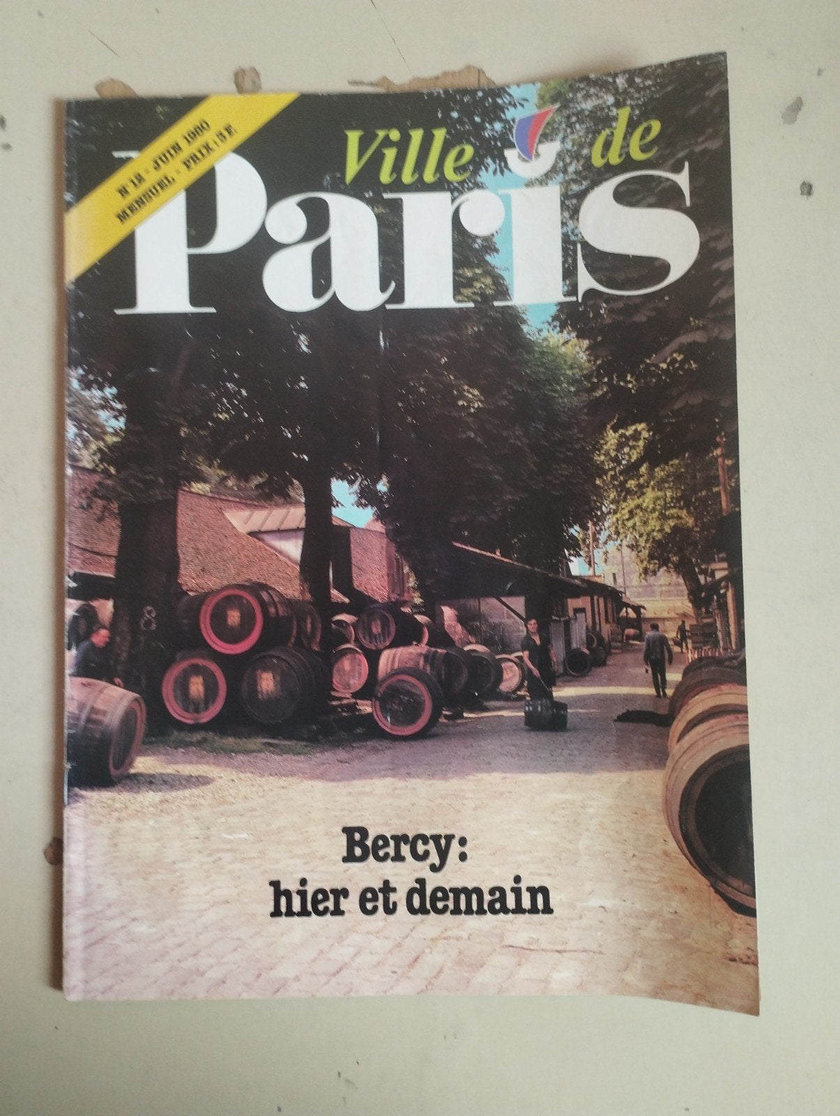 Revue "Ville de Paris" juin 1980, Enlèvement ou Envoi