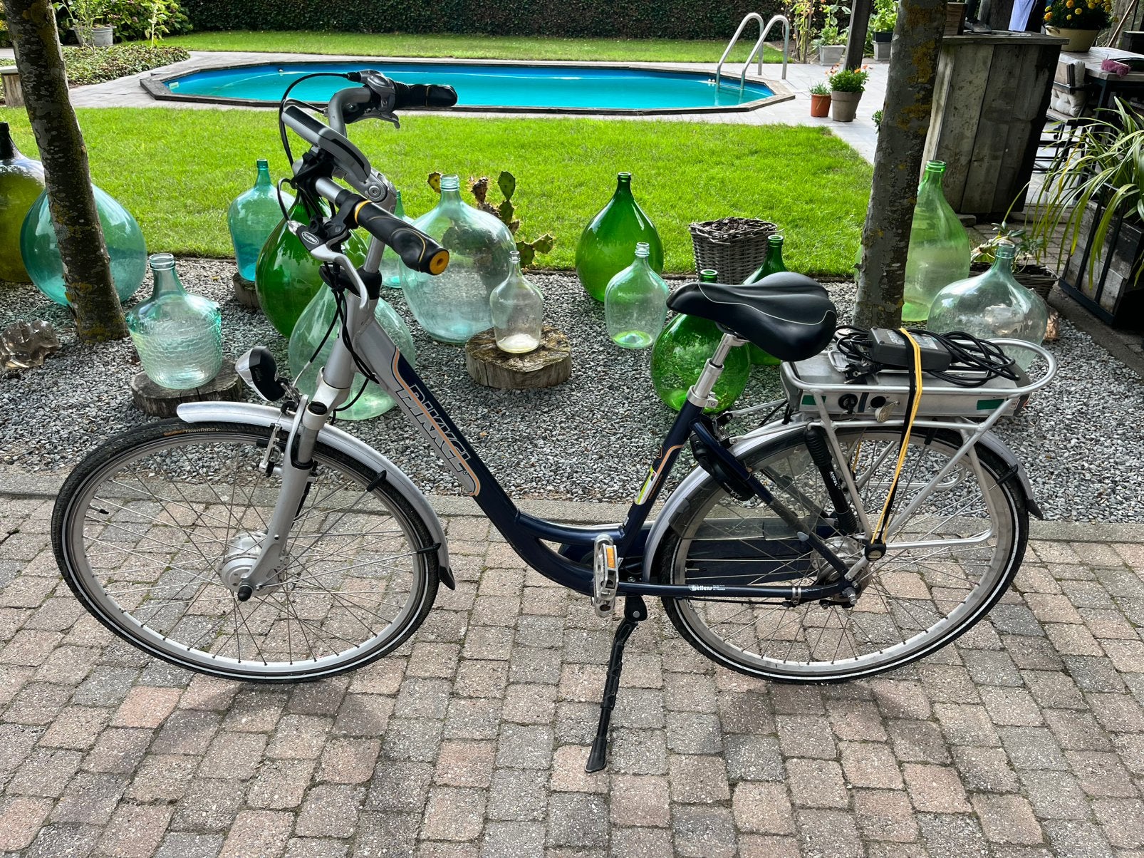 Elektrische fiets, Fietsen en Brommers, Ophalen, Zo goed als nieuw