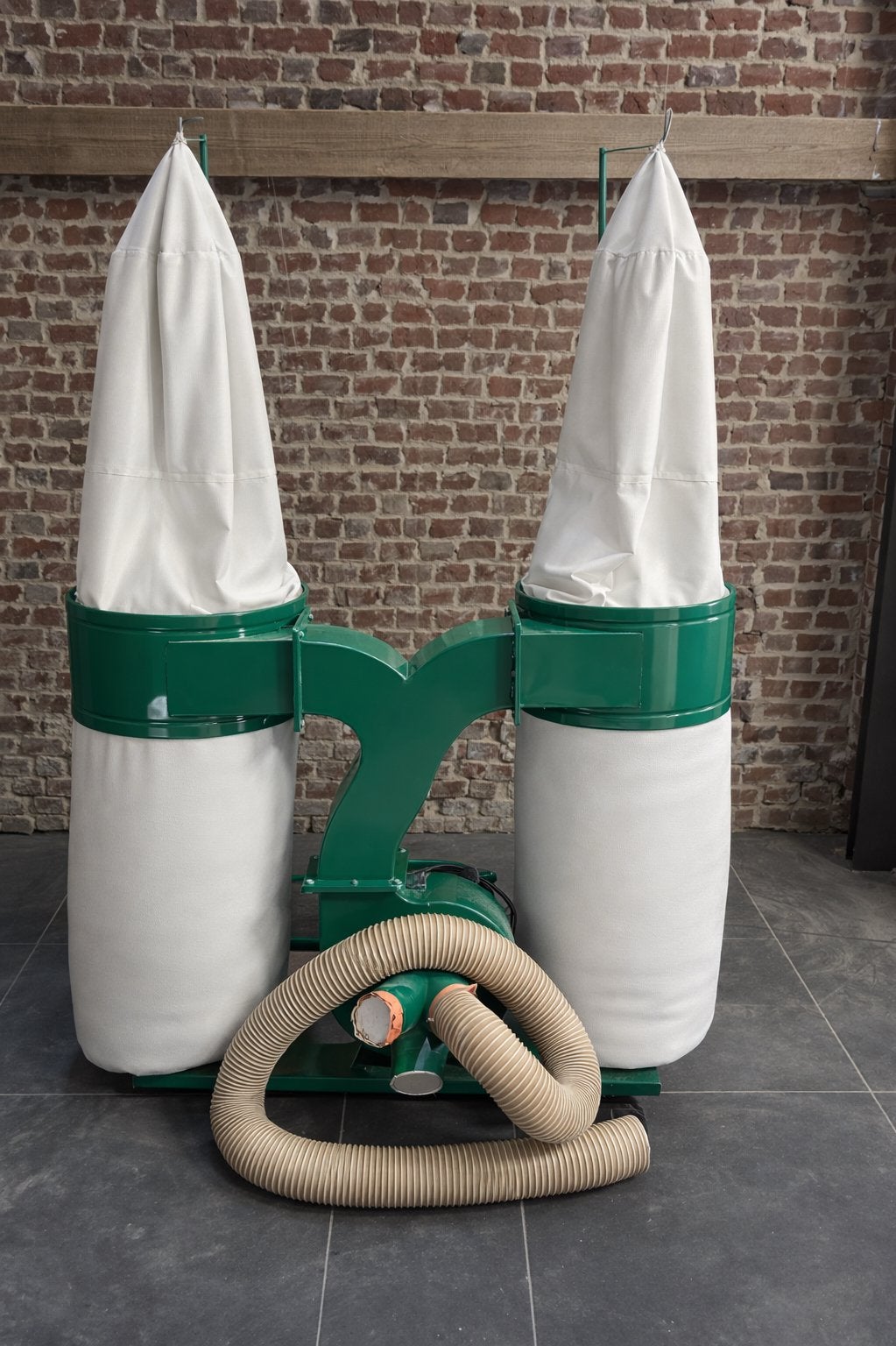 Krachtige Stofafzuing 220volt, Ophalen, Zo goed als nieuw, Afzuiger