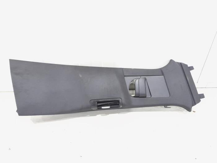 Revêtement montant centre droit d'un Volvo XC60, -, 3 mois de garantie, -, -