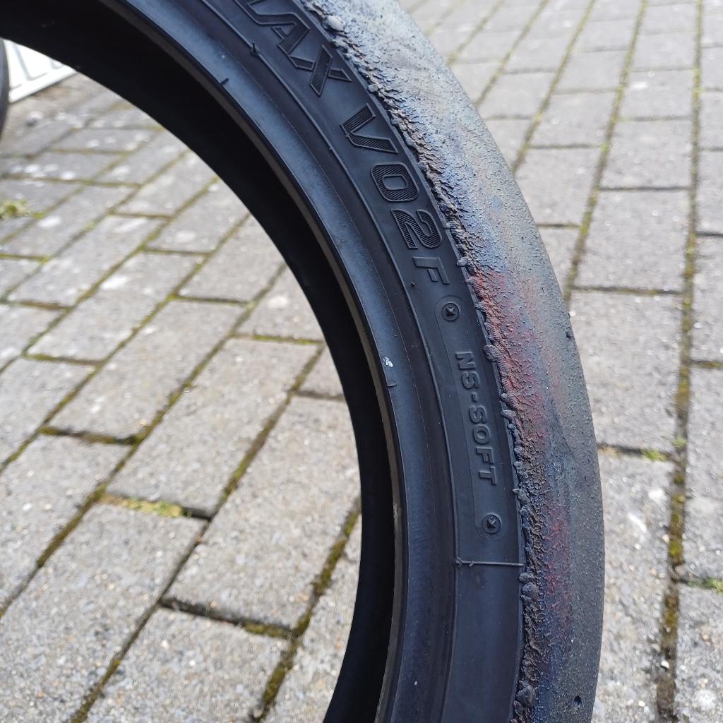 Pneus slicks à vendre, Enlèvement, Utilisé