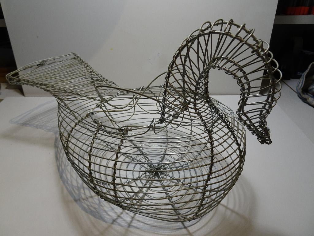 CANARD EN FIL METAL + OEUFS EN PIERRE, Enlèvement ou Envoi