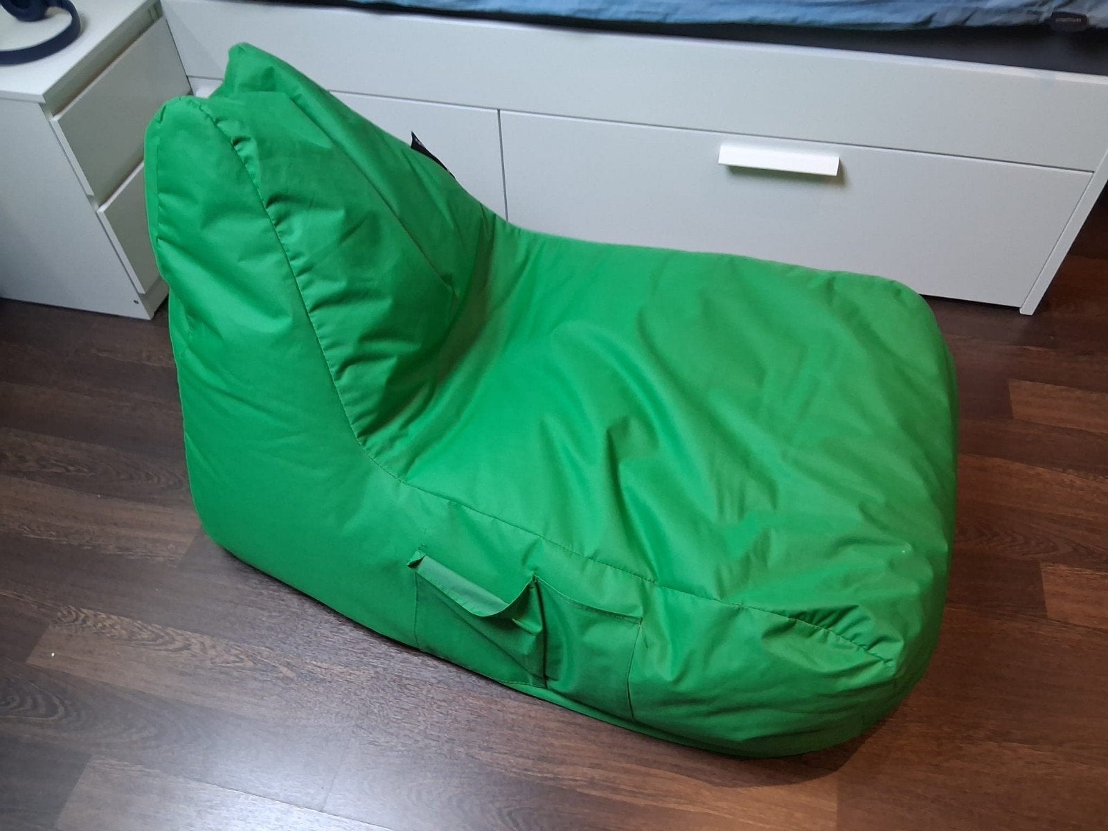 groene zitzak geen verzending enkel reageren via chat, Huis en Inrichting, Zitzakken, Ophalen