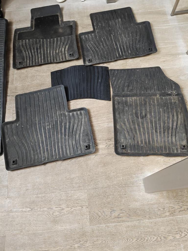 Originele set rubber tapijten voor volvo xc90, Auto-onderdelen, Ophalen, Volvo
