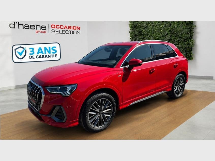 Audi Q3 Q3 35 TFSI Sport Edition S line S tronic, Auto's, Audi, Automaat, SUV of Terreinwagen, Navigatiesysteem, Rood