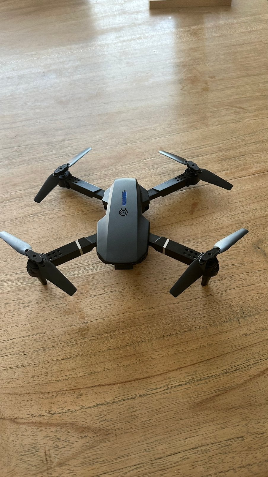 Quad drone met camera en opbergtas - Full hd camera, TV, Hi-fi & Vidéo, Drones, Utilisé, Drone avec caméra, Qualité standard, 250 à 900 g