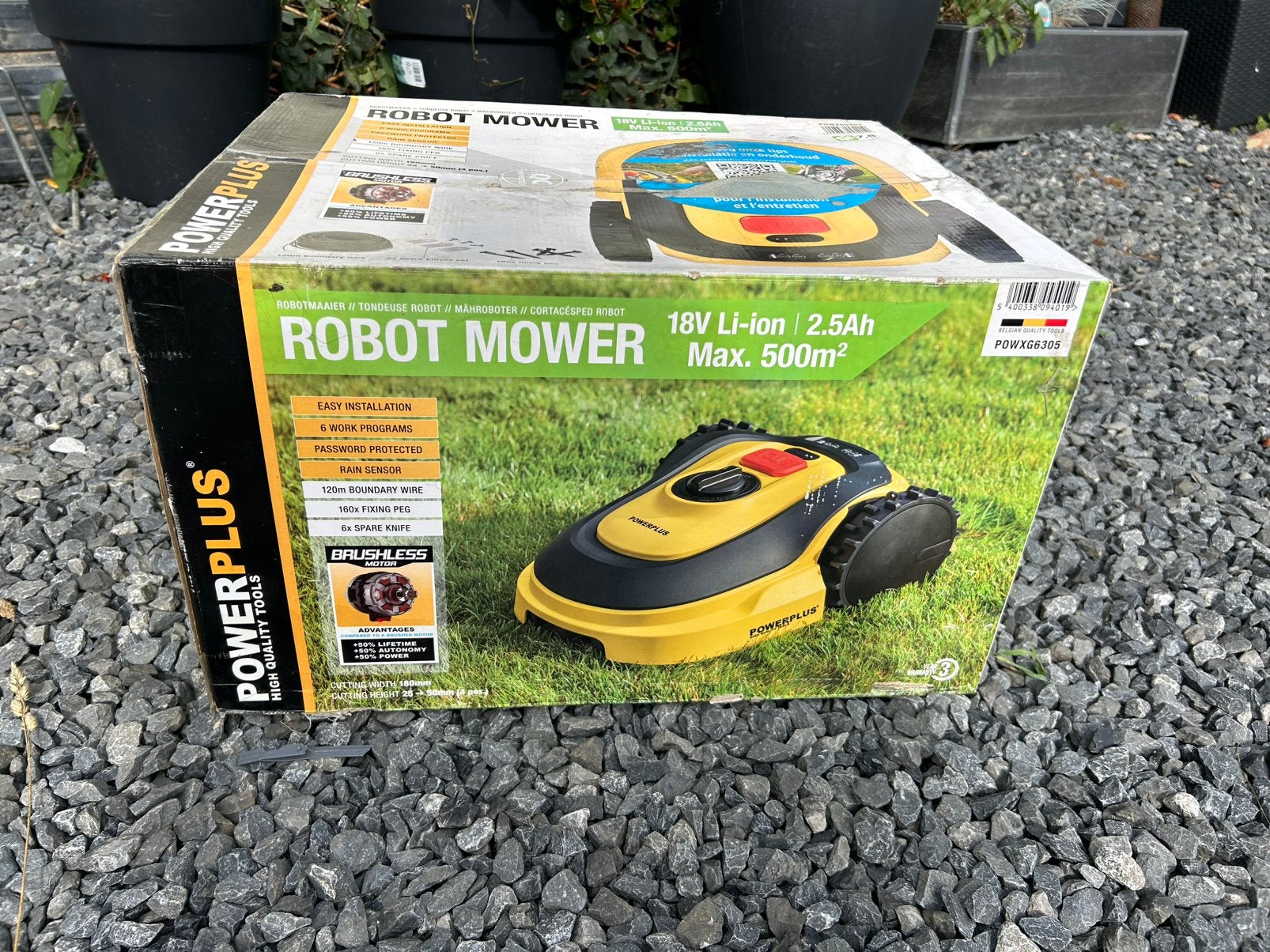 Powerplus POWXG6305 tondeuse robot 18V Li-Ion 500m², Enlèvement, Neuf, Moins de 20 cm, Avec capteur de pluie