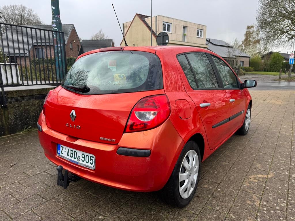 RENAULT CLIO 1.4i ESSENCE/ CLIM/ CONTROLE OK, Autos, Essai à domicile, Achat, Beige, Entreprise