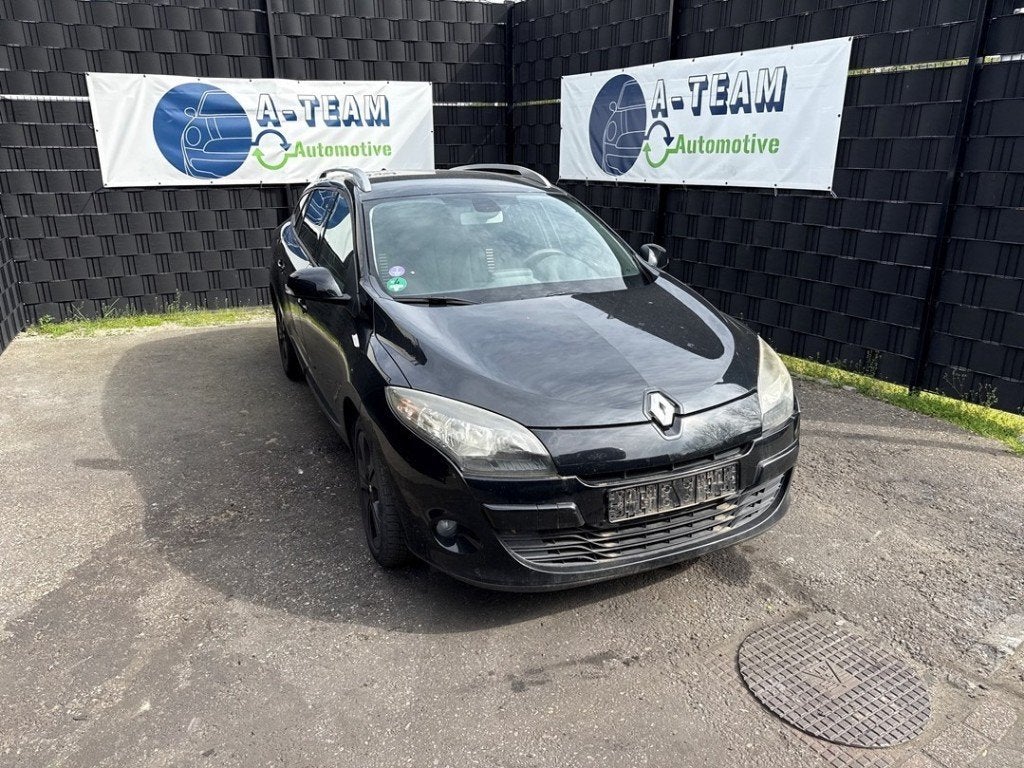 CEINTURE DE SECURITE AVANT DROIT Megane III Grandtour (KZ), Utilisé, Renault