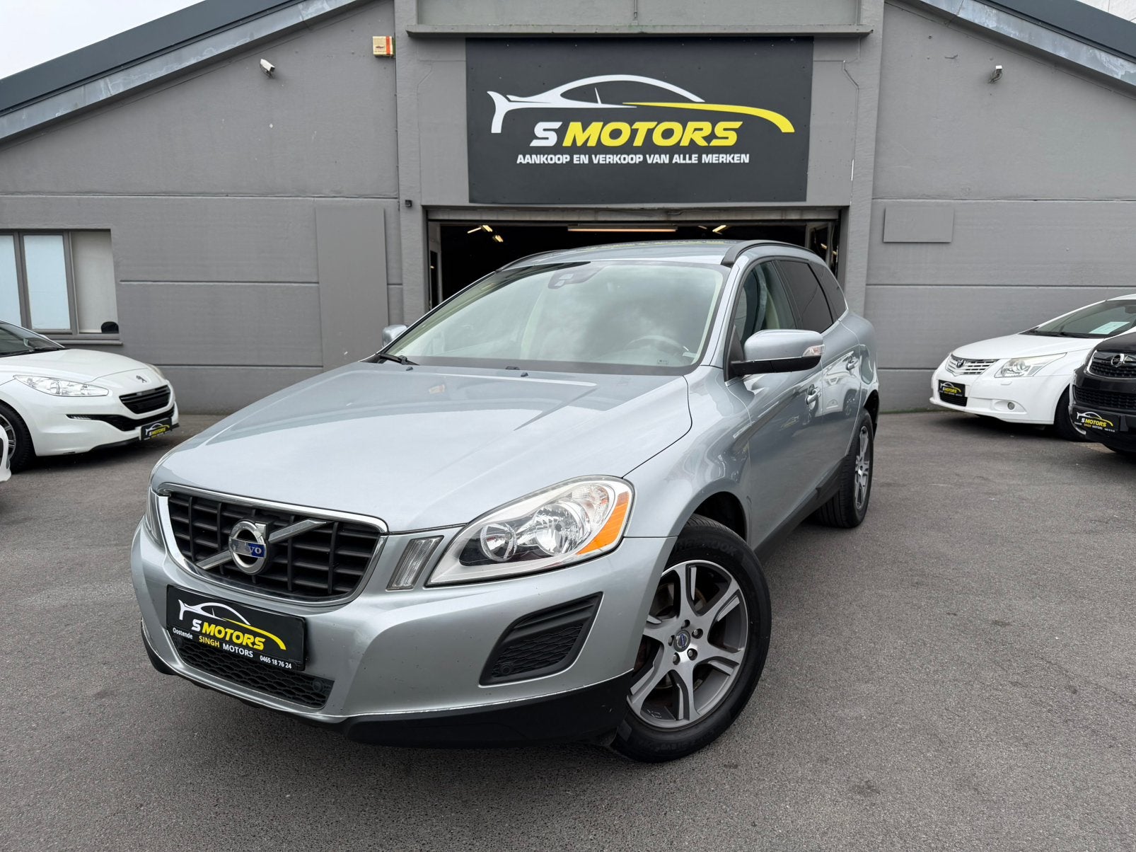 Volvo XC60 2.0D | AUTMAAT | Cruise | Airco | Trekhaak |, Auto's, Automaat, Euro 5, Zwart, 1984 cc