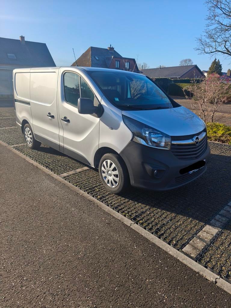 Opel vivaro, Auto's, Bestelwagens en Lichte vracht, Voorwielaandrijving, Parkeersensor, Stof, Overige kleuren
