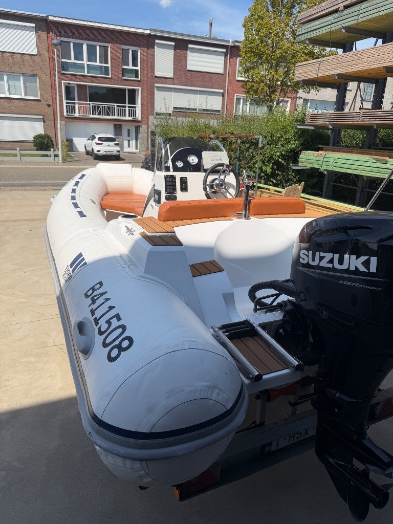 Tiger Marine 480 Sportline + trailer, Watersport en Boten, Rubberboten, 60 pk, Zonnedek, Zo goed als nieuw, Tiger Marine