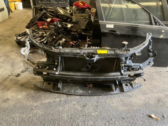 Panneau avant d'un Hyundai I30, -, 3 mois de garantie, Utilisé, Hyundai