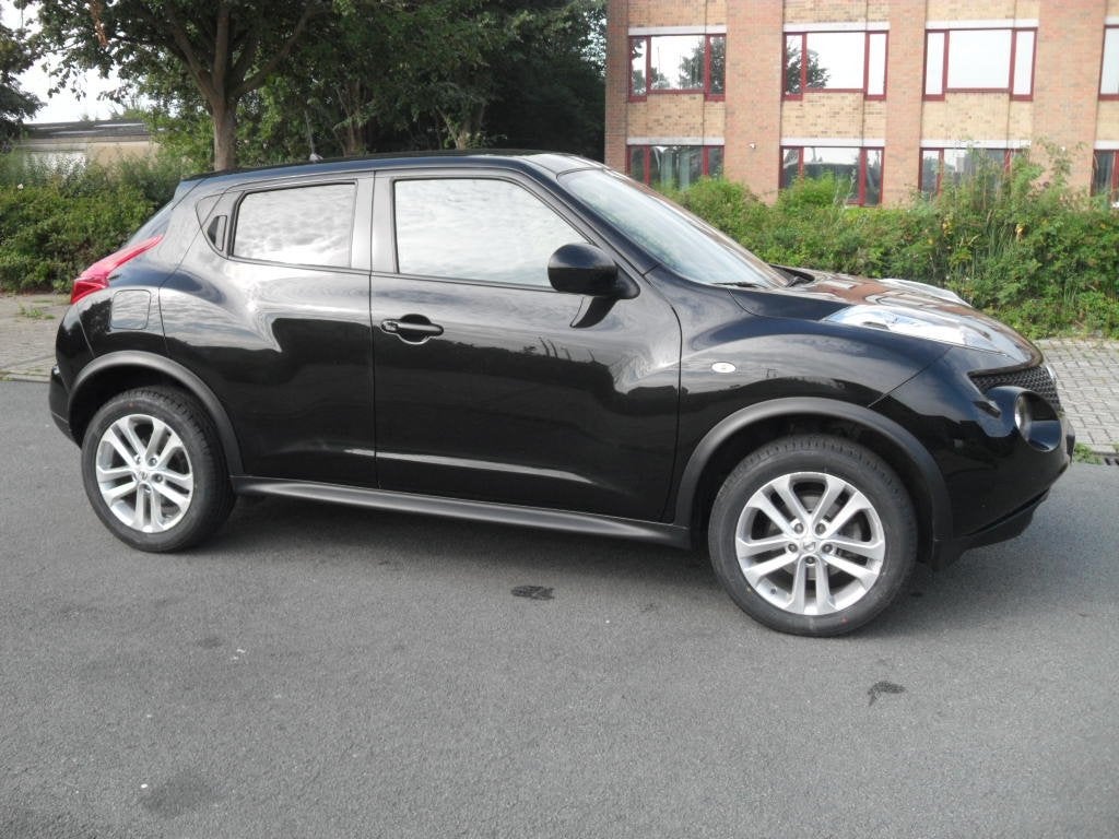 Nissan Juke 1.5 dCi 2WD Tekna airco navigatie cruise control, Auto's, Nissan, Voorwielaandrijving, Euro 5, Stof, 129 g/km