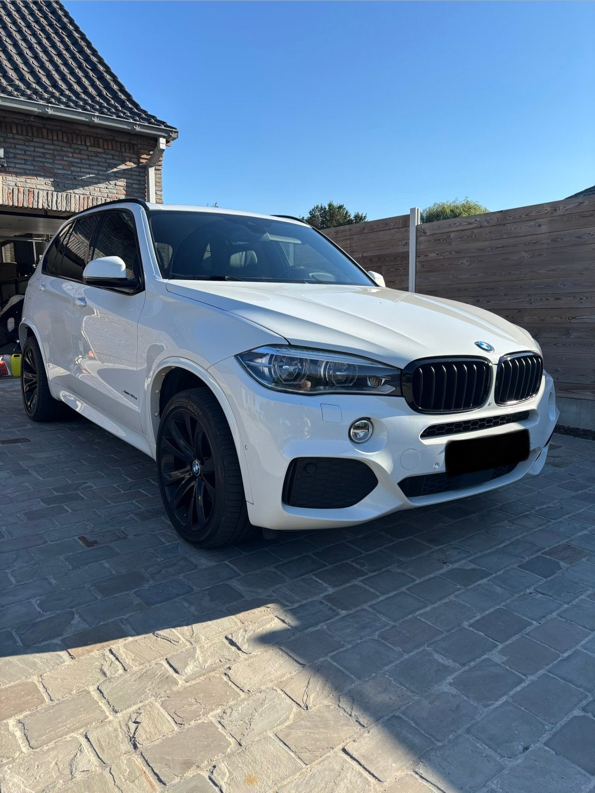 BMW X5 40e hybride Xdrive, pack complet, Cuir, Achat, Entretenue par le concessionnaire, Noir