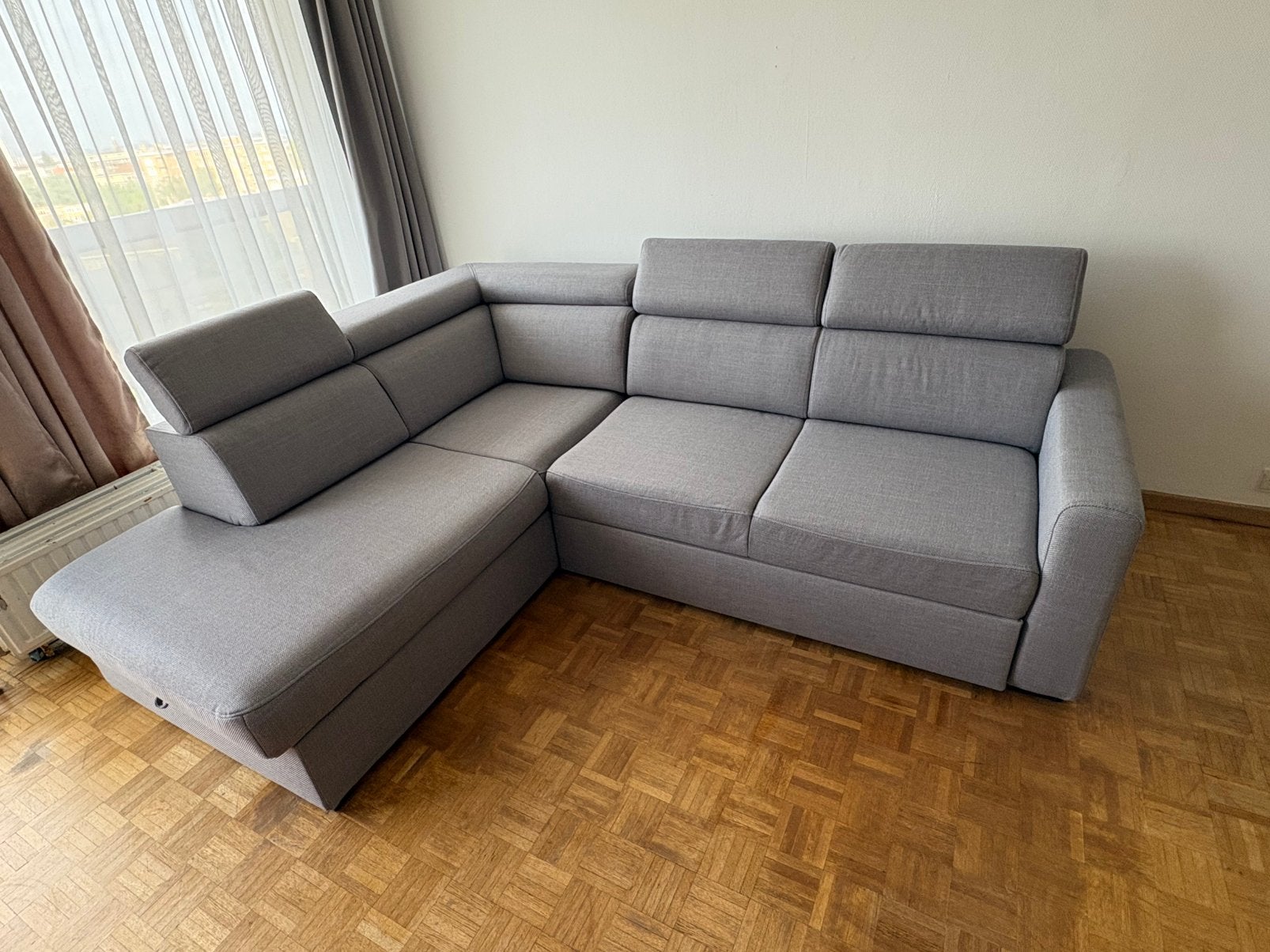 Bijna nieuwe bank — bedfunctie + opbergruimte, Ophalen of Verzenden, Zo goed als nieuw, Overige materialen, Modern