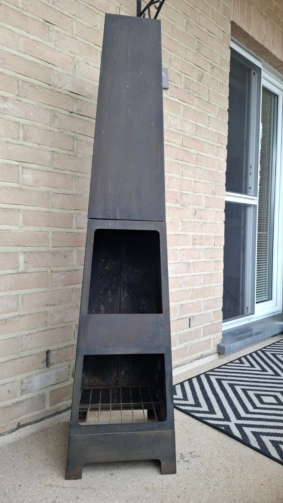 Design terrashaard in staal – 151 cm hoog, Tuin en Terras, Tuinhaarden, Ophalen