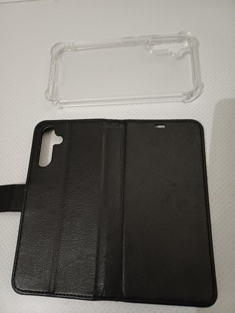 Te koop: 2 hoesjes voor de Samsung A34, Enlèvement ou Envoi