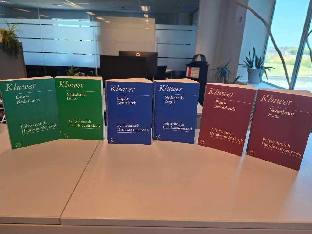 Kluwer - Polytechnisch Handwoordenboek (Duits-Frans-Engels), Boeken, Ophalen, Zo goed als nieuw, Overige talen