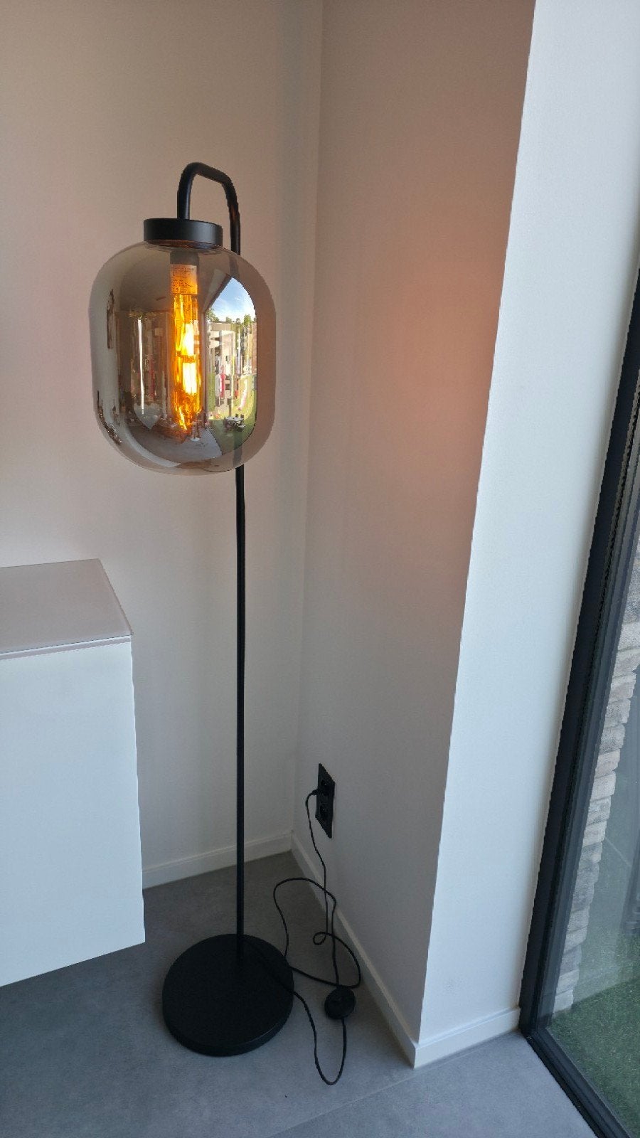 Vloerlamp Pegasi zwart, Maison & Meubles, Enlèvement, Comme neuf