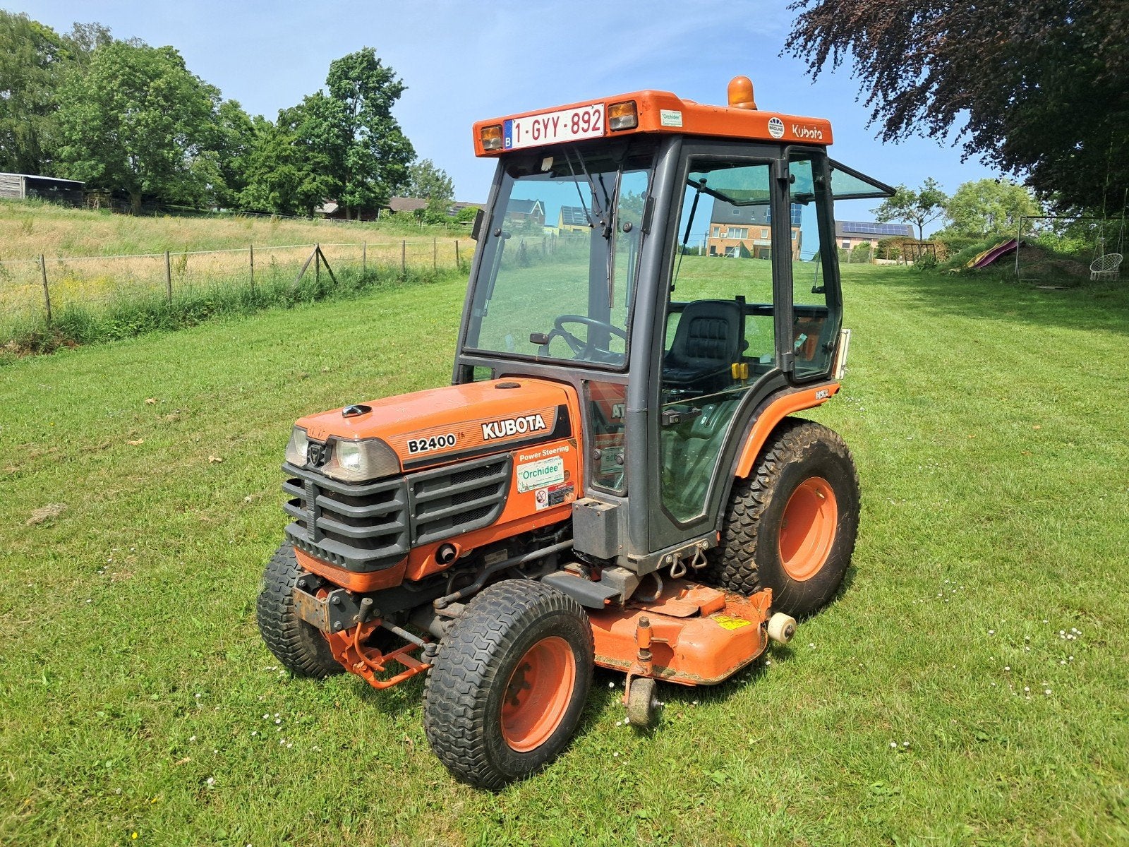 Kubota tractor hydrostaat b2400 met maaier, Ophalen