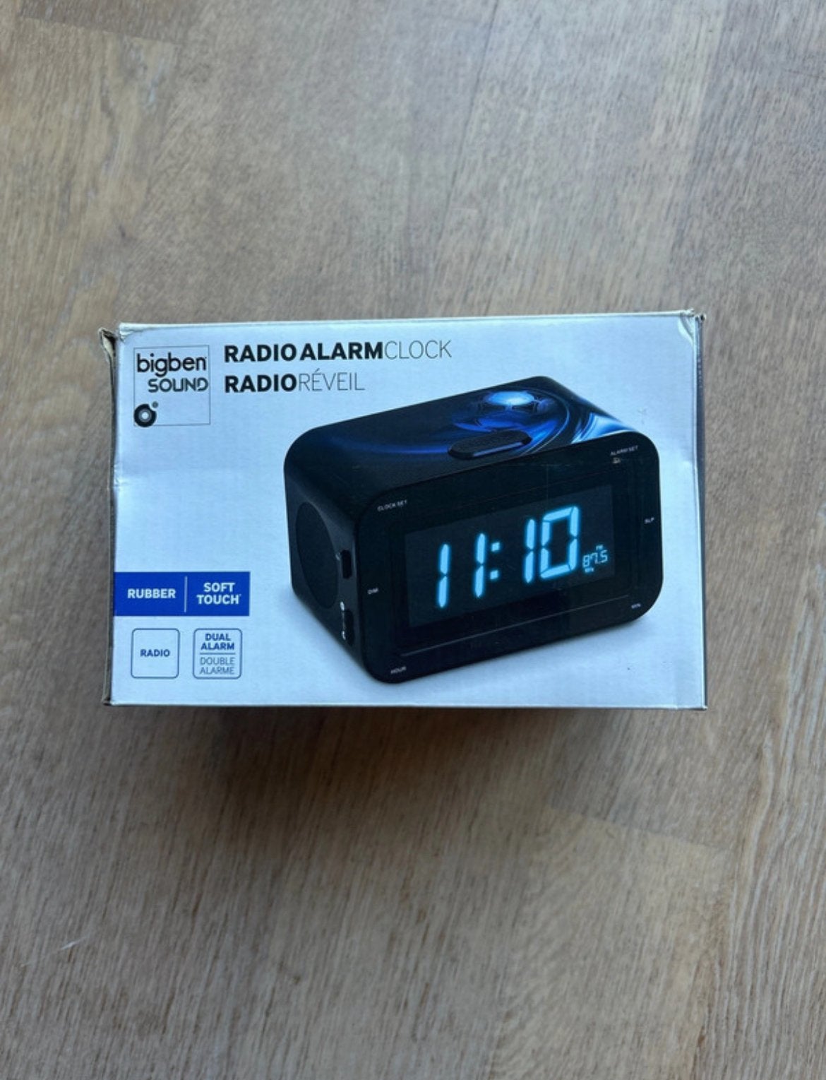 Wekkerradio Voetbal, Elektronische apparatuur, Ophalen of Verzenden, Gebruikt, Digitaal