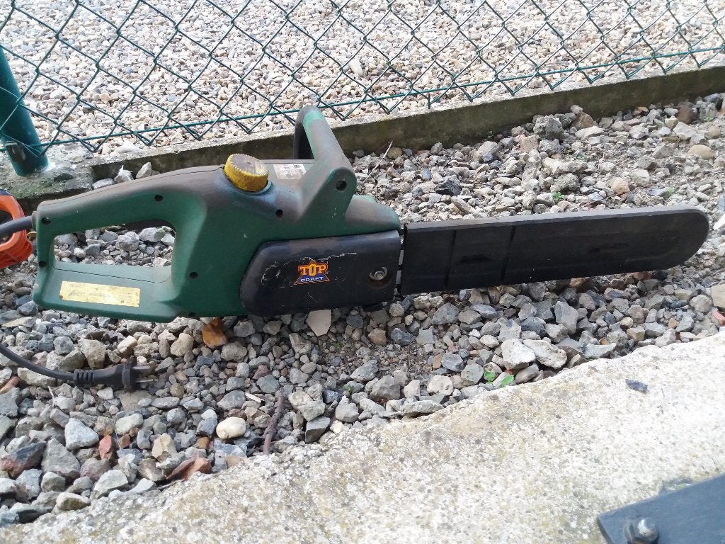2 kettingzagen benzine en electrisch, Tuin en Terras, Ophalen, Gebruikt, Overige soorten