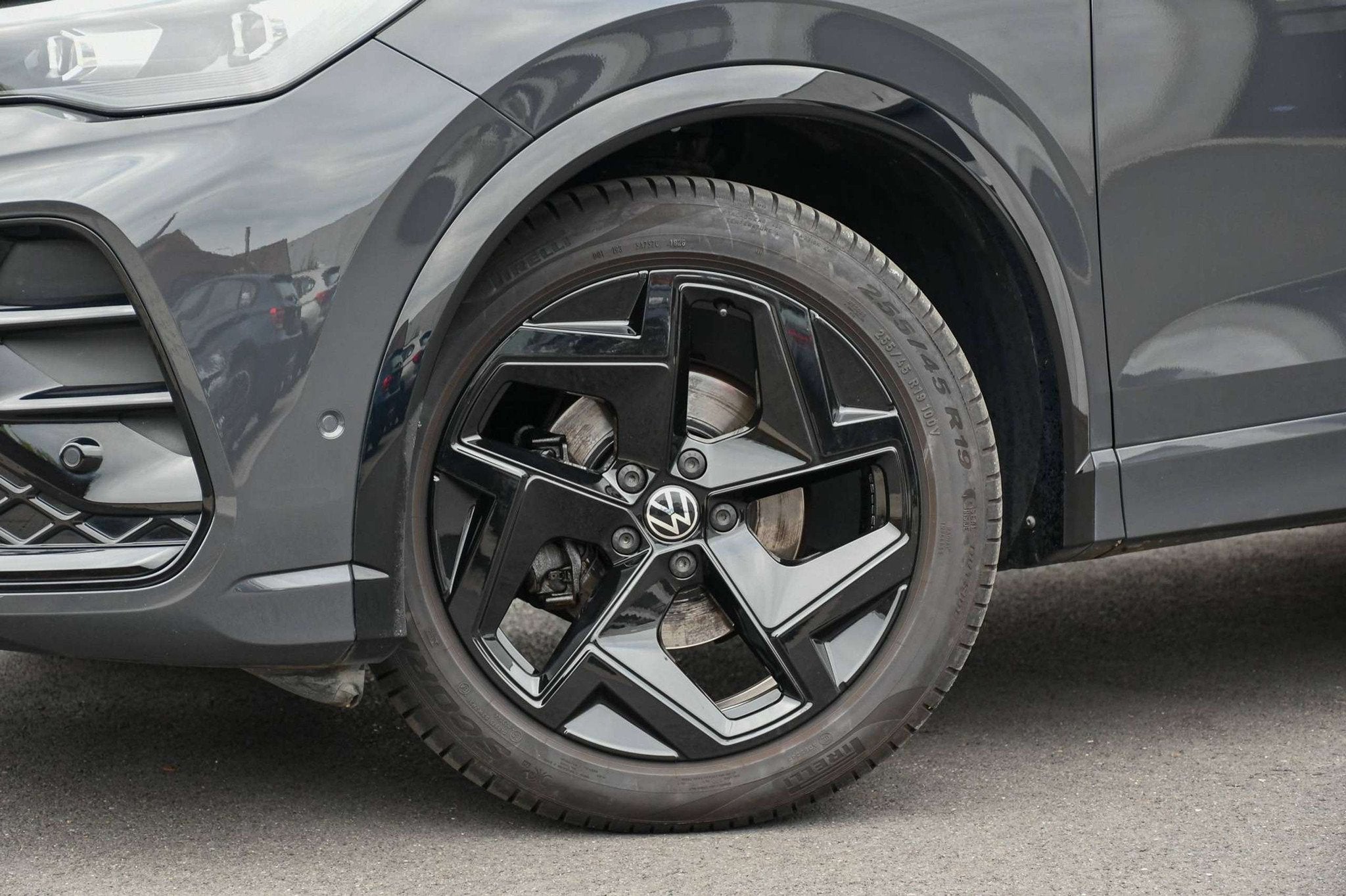 Volkswagen Tiguan Tiguan 1.5 TSI *R-LINE*CAMERA*SPORTZETELS*, Autos, Argent ou Gris, Achat, https://public.car-pass.be/vhr/179b0853-e18a-4c38-89bb-bd2c2db99f0c