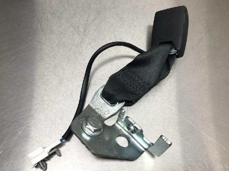 BOUCLE DE CEINTURE ARRIÈRE GAUCHE Nissan Qashqai (J11), Utilisé, Nissan