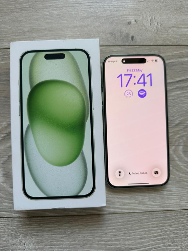 iPhone 15 128Gb — uitstekende staat, Télécoms, Téléphonie mobile | Apple iPhone, 128 GB, IPhone 15, Comme neuf, Sans abonnement