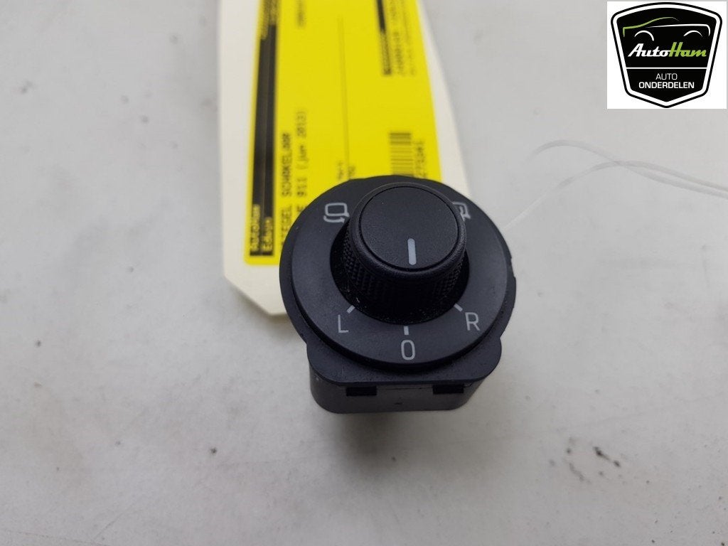 SPIEGEL SCHAKELAAR Porsche 911 (991) (|5E0959565C|), Auto-onderdelen, Gebruikt, Postoffice@zf.com, Löwentaler Straße 20
88046  Friedrichshafen, DE