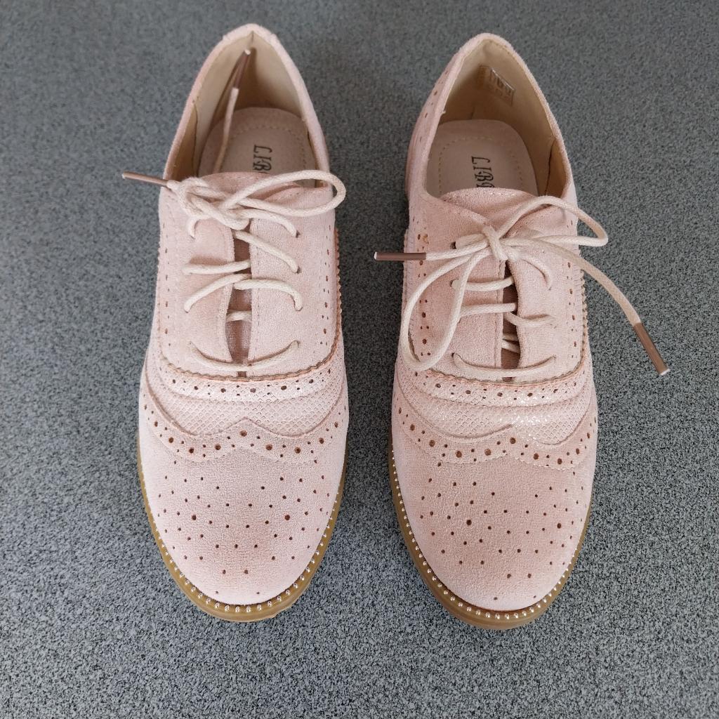 roze schoenen. NIEUW !!, Kleding | Dames, Schoenen met lage hakken, Nieuw, Ophalen of Verzenden, Roze