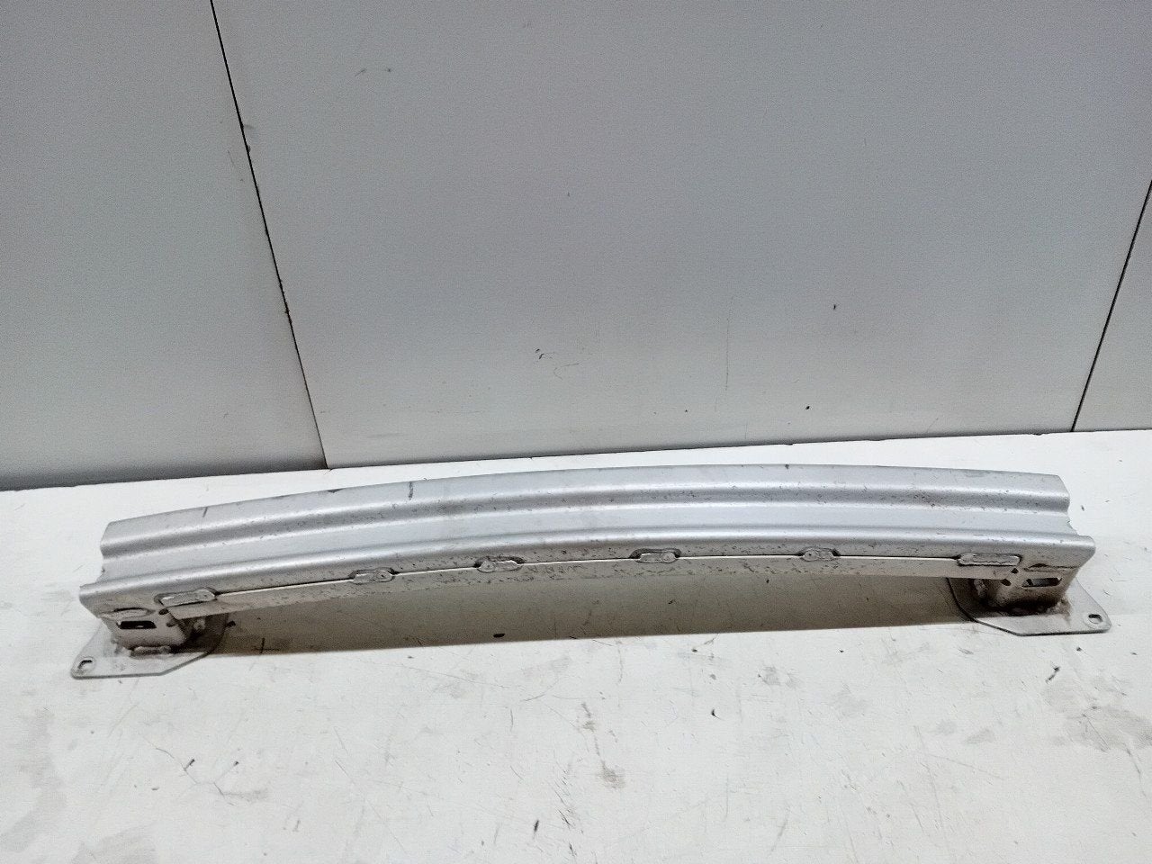 Bumperbalk achter Land Rover Evoque, Onderdelen@venauto.nl, Van der Ven Autorecycling B.V., Land Rover, Ettenseweg 76, 4706 PB Roosendaal, The Netherlands