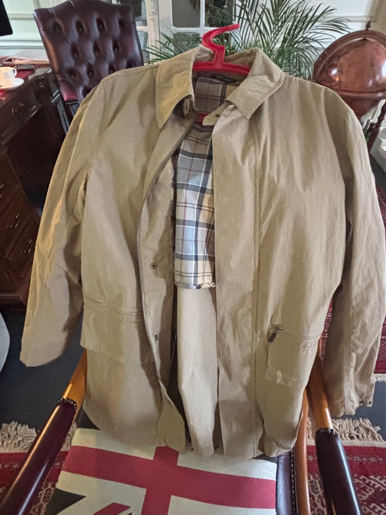 Barbour herenjas maat M trenchstyle, Kleding | Heren, Jassen | Zomer, Barbour, Beige, Zo goed als nieuw, Verzenden