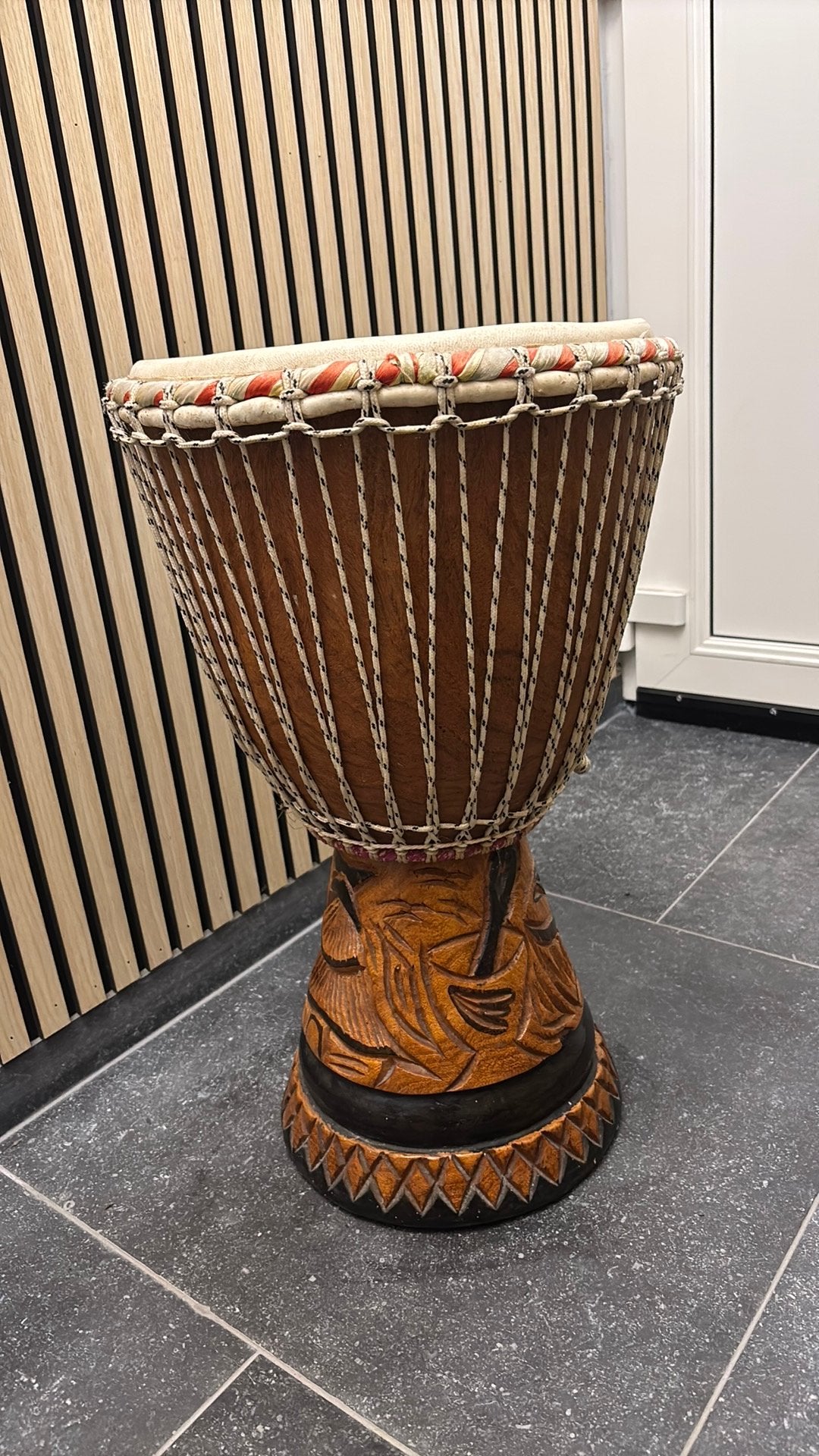 Djembe, Muziek en Instrumenten, Percussie, Ophalen, Zo goed als nieuw