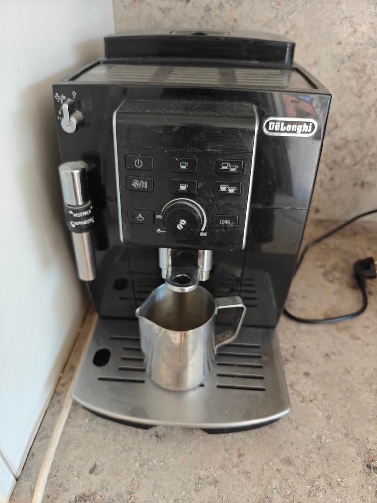 Delonghi koffiebonen apparaat zelden gebruikt,nieuwprijs was, Elektronische apparatuur, Ophalen, Koffiebonen
