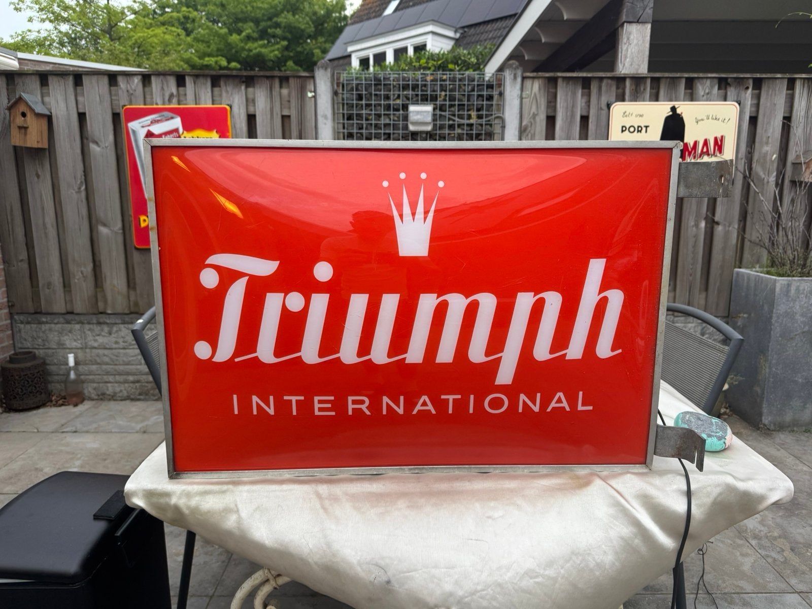 Triumph oude reclame lichtbak, Ophalen, Gebruikt, Lichtbak of (neon) lamp