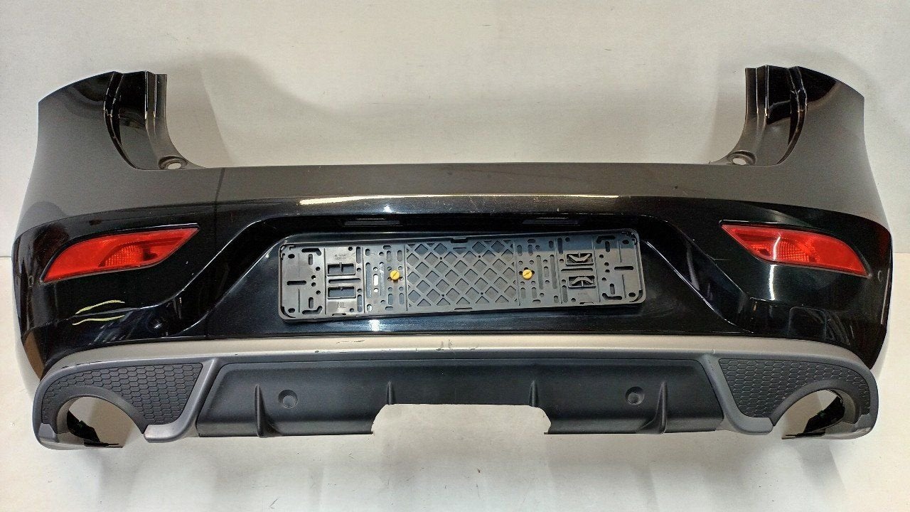 Bumper achter Volvo V40, Onderdelen@venauto.nl, Van der Ven Autorecycling B.V., Gebruikt, Ettenseweg 76, 4706 PB Roosendaal, The Netherlands