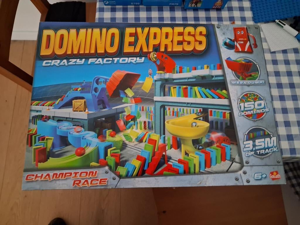 Domini Express - Crazy Factory, Hobby en Vrije tijd, Gezelschapsspellen | Bordspellen, Ophalen of Verzenden