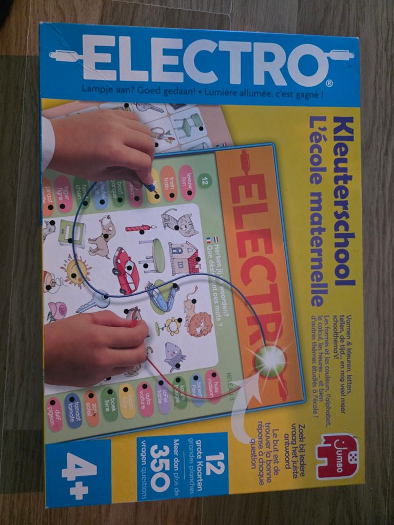 Jeux electro, allumé la lumière, Hobby & Loisirs créatifs