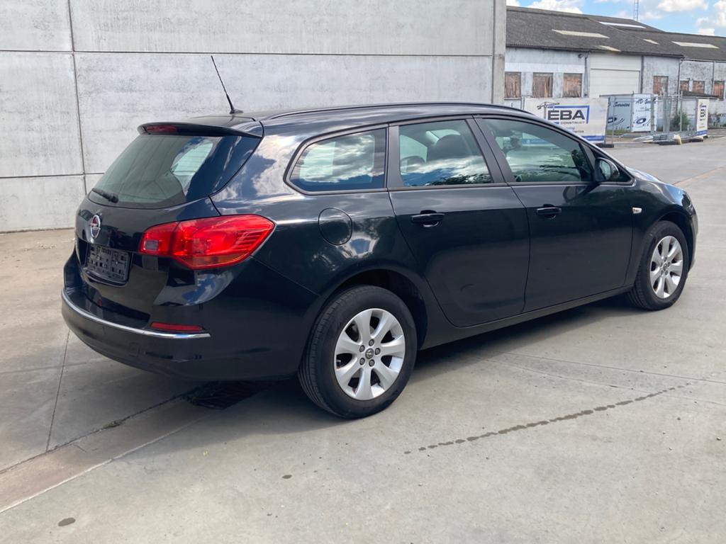 Opel Astra Break 1.4benzine 2015 met 78000km*zeer goed*EURO6, Auto's, 4 cilinders, Leder en Stof, Bedrijf, 74 kW