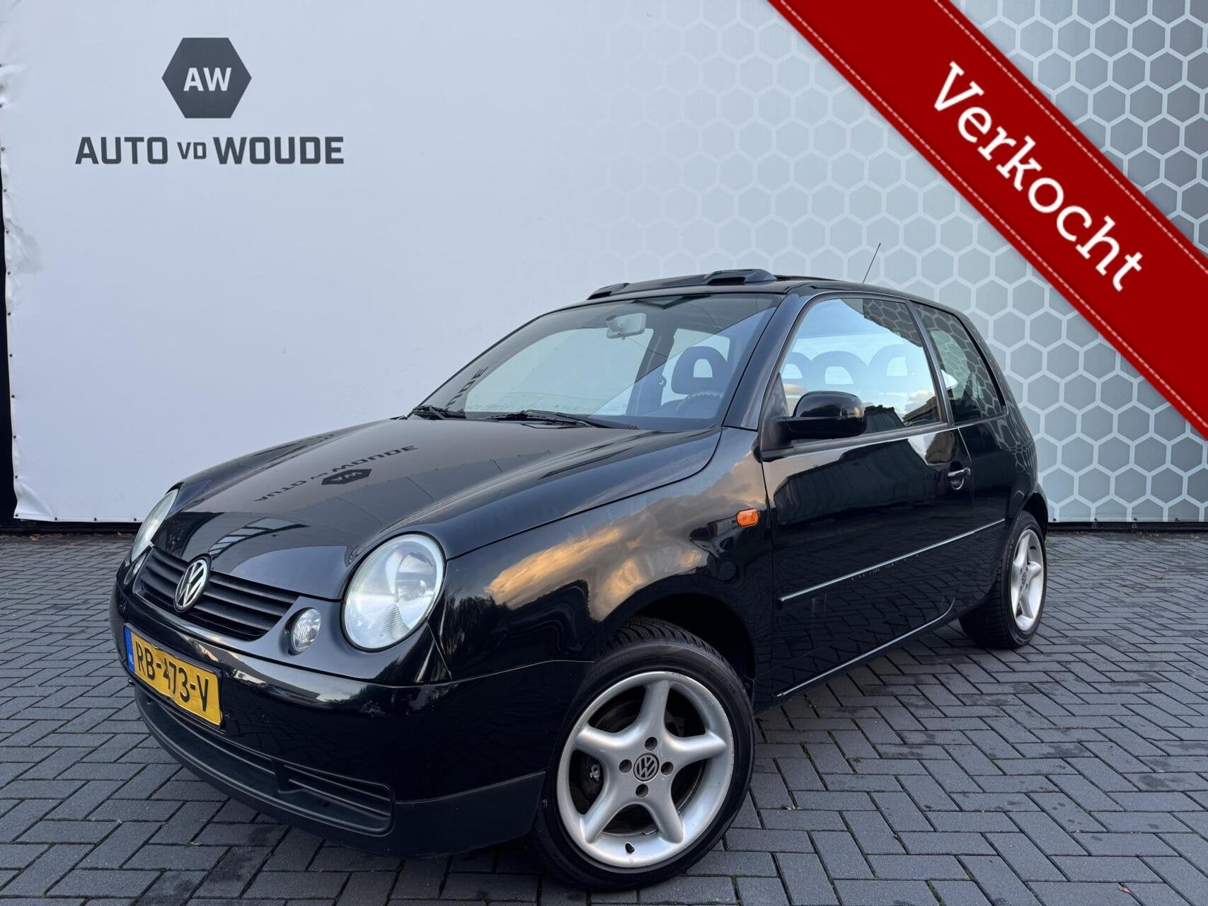 Volkswagen Lupo 1.0 Sportline NIEUWE APK, Autos, 139 g/km, Entreprise, Noir, Tissu